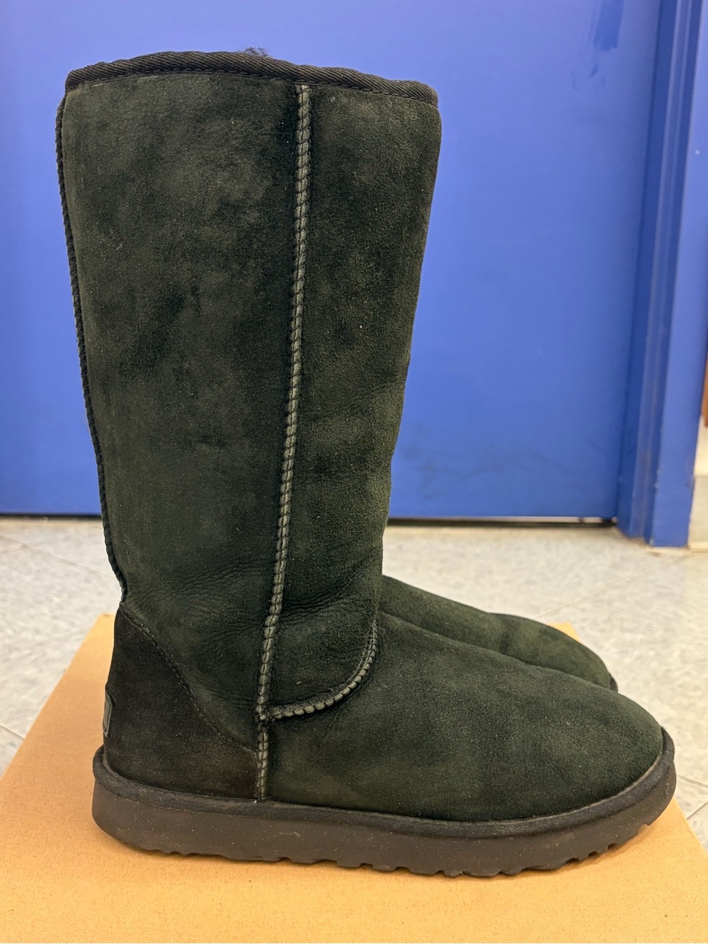 Classic Tall Suede Ugg  Boot in Black